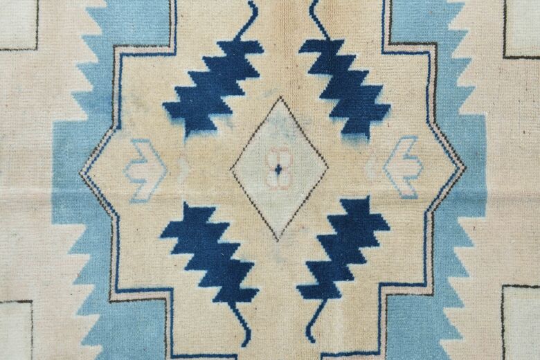 Cream Wool Geometric Rug