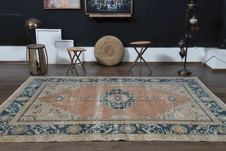 Rustic Vintage Area Rug