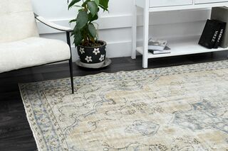 Handmade Vintage Area Rug - Thumbnail