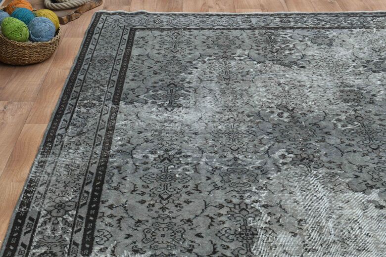 Handmade Vintage Area Rug