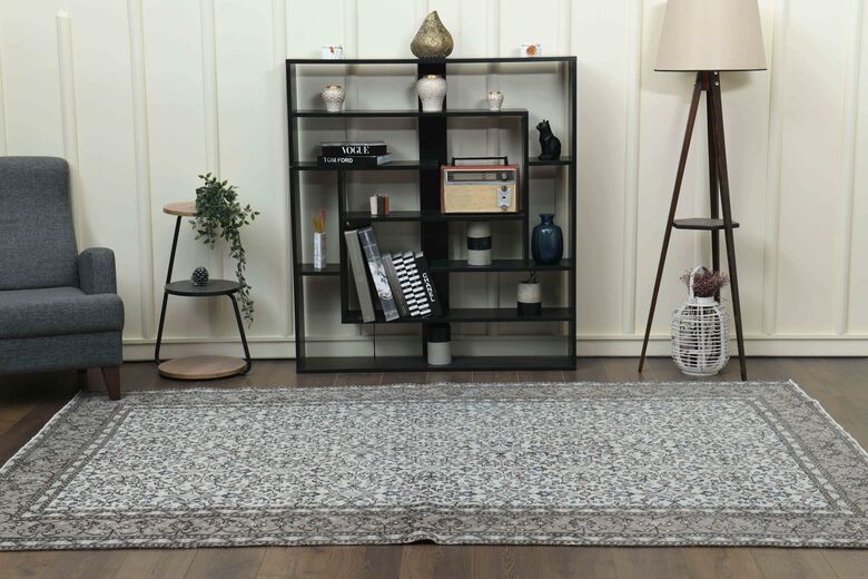 Gray Bordered Floral Vintage Area Rug