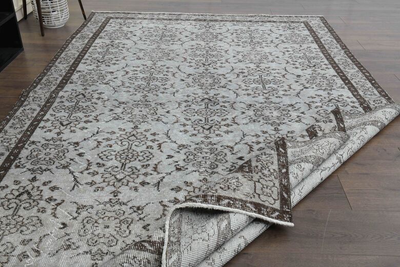 Gray Floral Vintage Area Rug