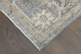 Oriental Vintage Area Rug - Thumbnail