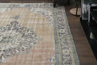 Oriental Vintage Area Rug - Thumbnail