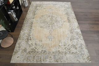 Antique Oriental Rug - Thumbnail