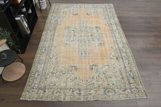 Oriental Vintage Area Rug - Thumbnail