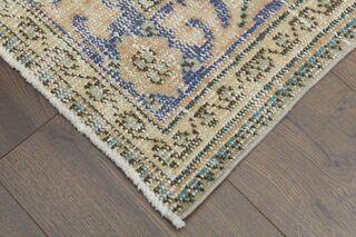 Oriental Vintage Area Rug - Thumbnail