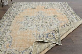 Oriental Vintage Area Rug - Thumbnail