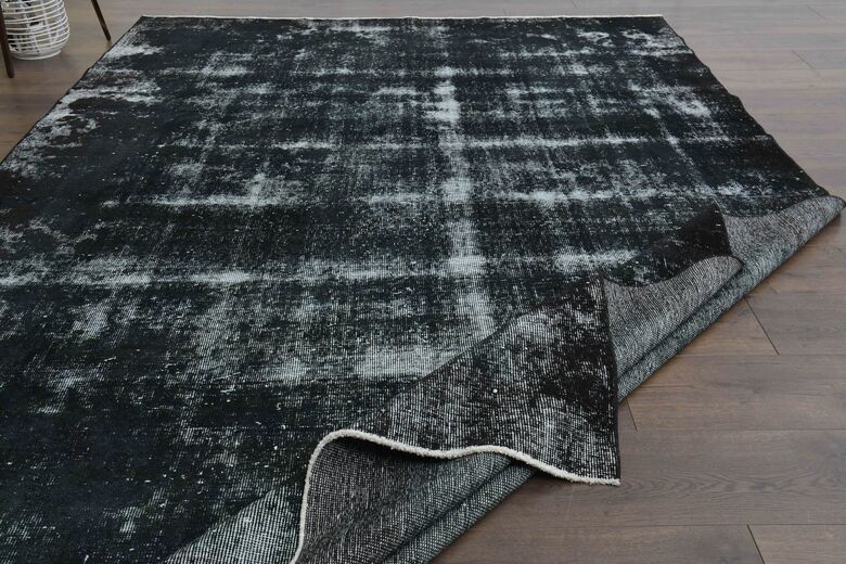 Distressed Black Vintage Area Rug