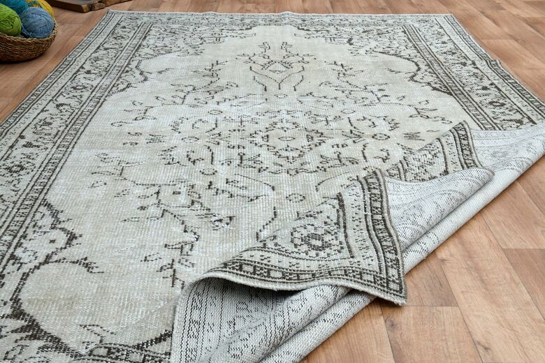 Handmade Vintage Area Rug