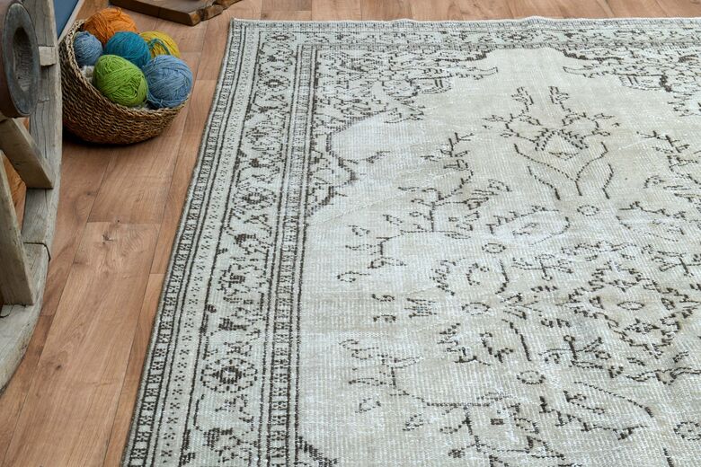 Handmade Vintage Area Rug