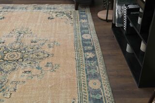 Turkish Oriental Vintage Area Rug - Thumbnail