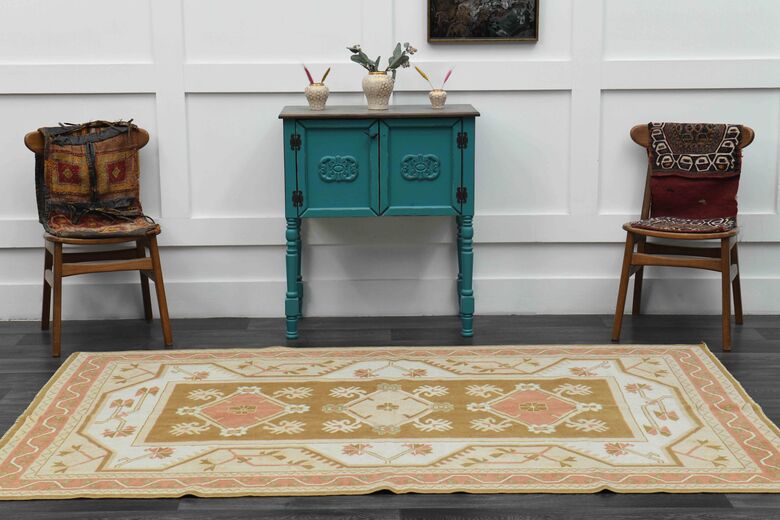 Handwoven Wool Vintage Area Rug