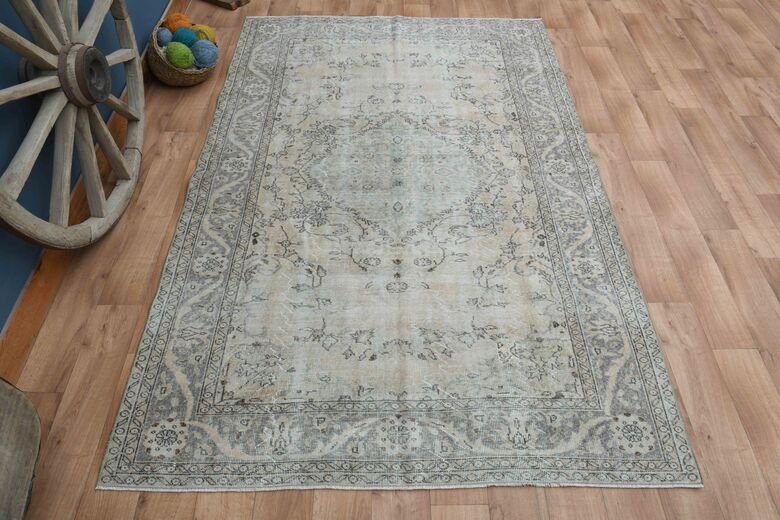 Handmade Vintage Area Rug