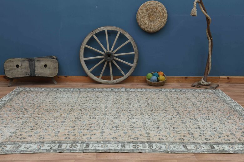 Floral Vintage Area Rug