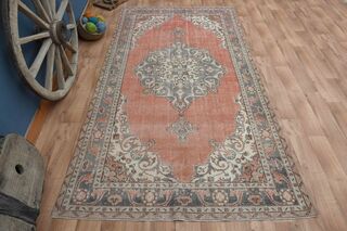 Oriental Handwoven Vintage Area Rug - Thumbnail