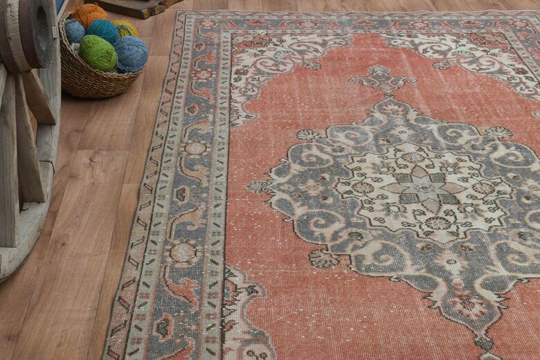 Oriental Handwoven Vintage Area Rug