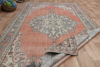 Oriental Handwoven Vintage Area Rug - Thumbnail