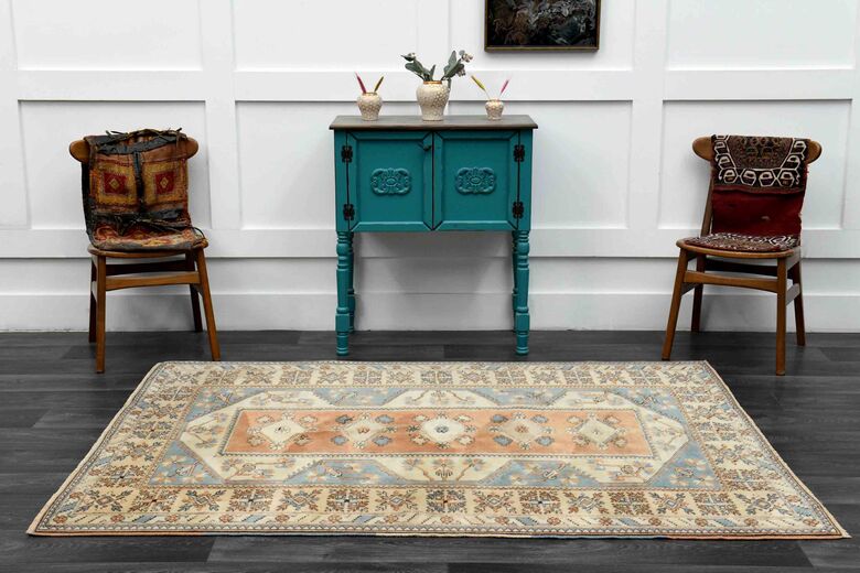 5x7 Ikat Vintage Area Rug