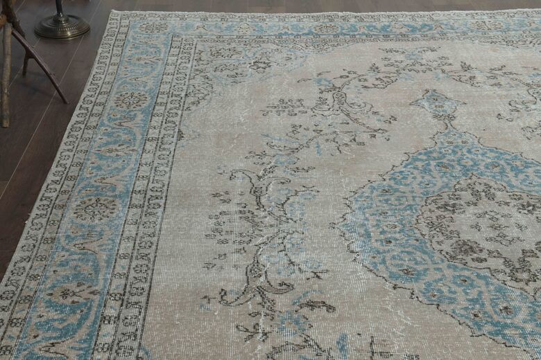 Handmade Vintage Area Rug