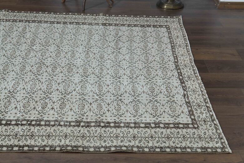 Floral Vintage Area Rug