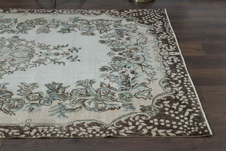 Oriental Vintage Area Rug