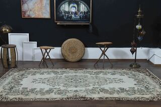 Oriental Vintage Area Rug - Thumbnail