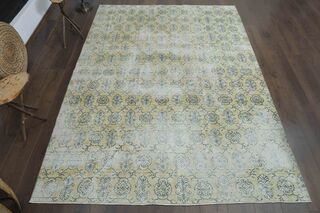 Damask Vintage Area Rug - Thumbnail