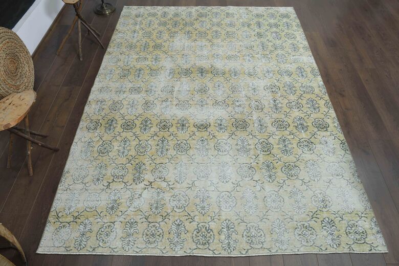 Damask Vintage Area Rug