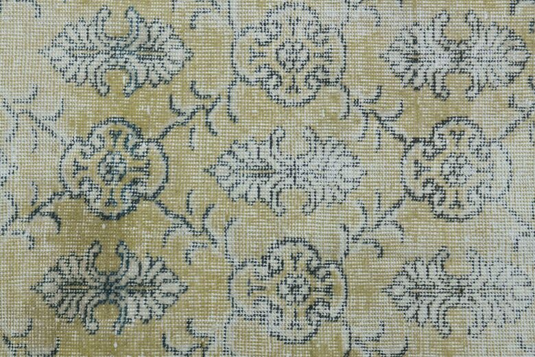 Damask Vintage Area Rug