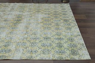 Damask Vintage Area Rug - Thumbnail