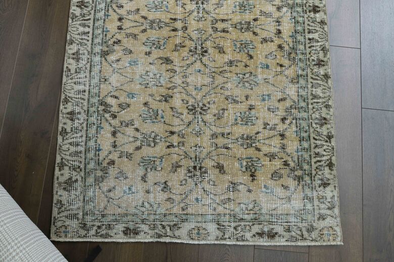 Yellow Floral Accent Rug