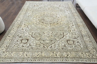 Persian Vintage Area Rug - Thumbnail