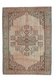 Persian Vintage Area Rug - Thumbnail