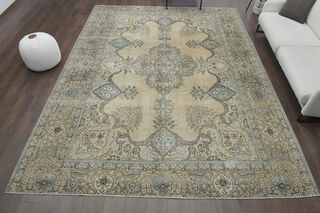 Brown Green Vintage Area Rug - Thumbnail