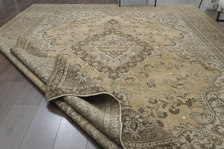 Neutral Vintage Area Rug - Thumbnail