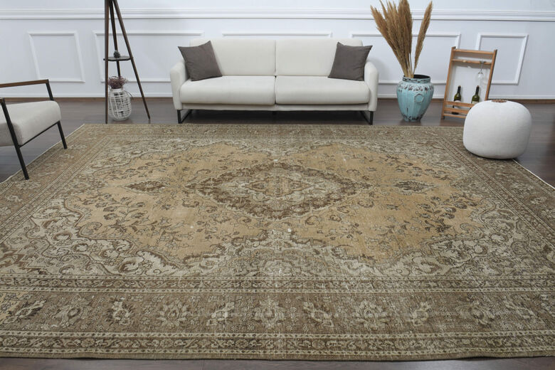 Neutral Vintage Area Rug