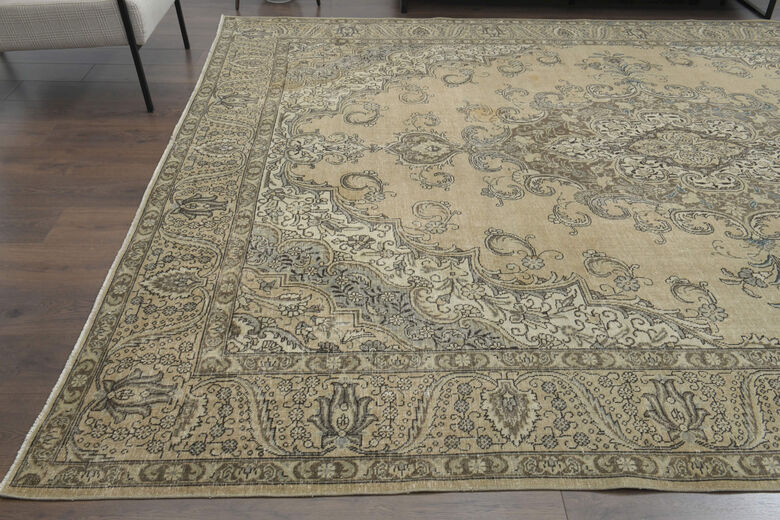 Handwoven Oriental Area Rug