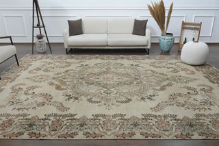 Handmade Persian Beige Area Rug - Thumbnail