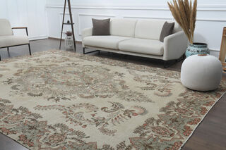 Handmade Persian Beige Area Rug - Thumbnail