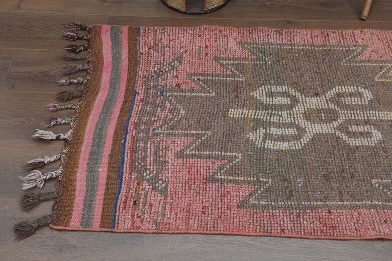 Tufted Pink Runner Rug