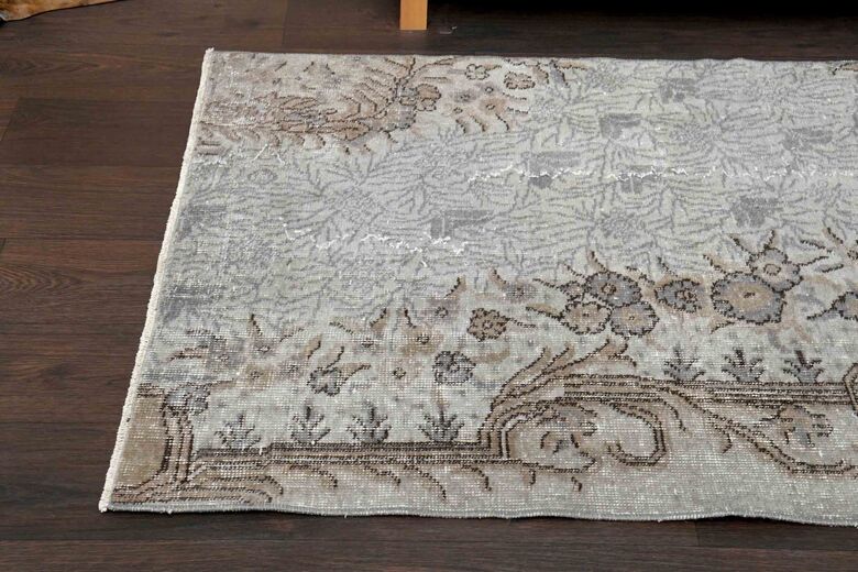 Floral Pattern Vintage Rug