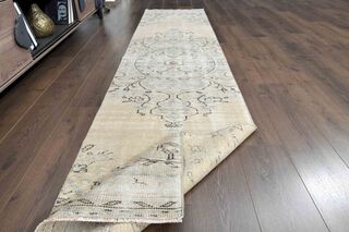 Oriental Pattern Turkish Runner Rug - Thumbnail