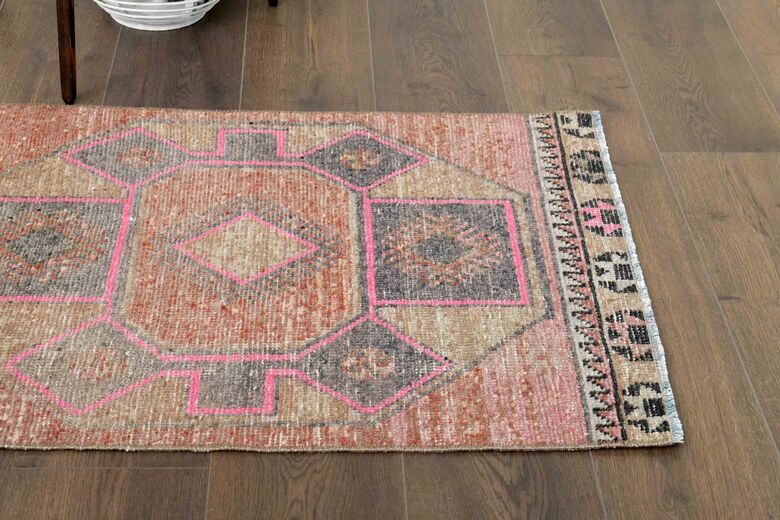 Faded Pink Vintage Runner