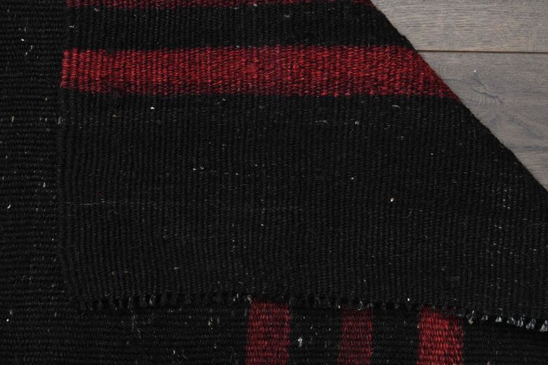 4x14, Black Red Vintage Runner