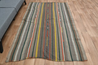 5x8, Hand Knotted Vintage Rug - Thumbnail