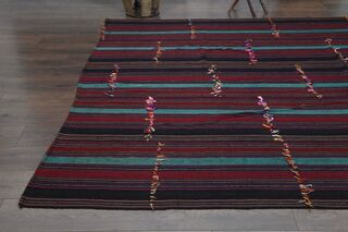 Farmhouse Decor Vintage Rug - Thumbnail