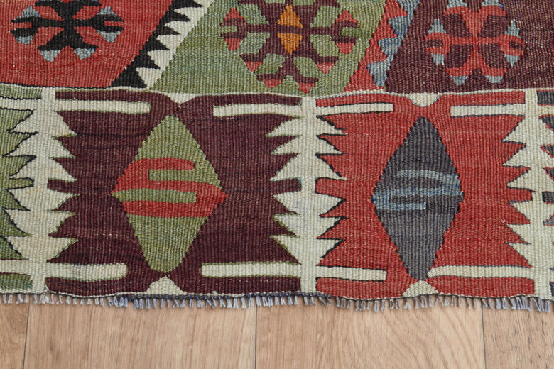 2x5, Oriental Vintage Kilim Runner