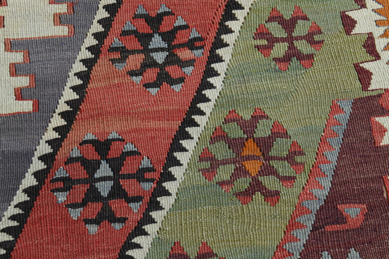 2x5, Oriental Vintage Kilim Runner