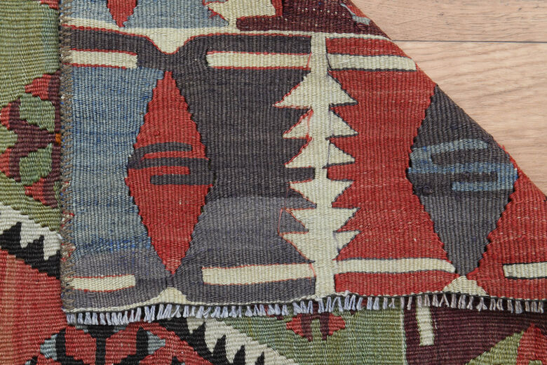 2x5, Oriental Vintage Kilim Runner